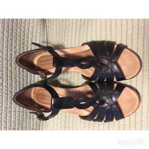 Rockport Abbot Curvy T